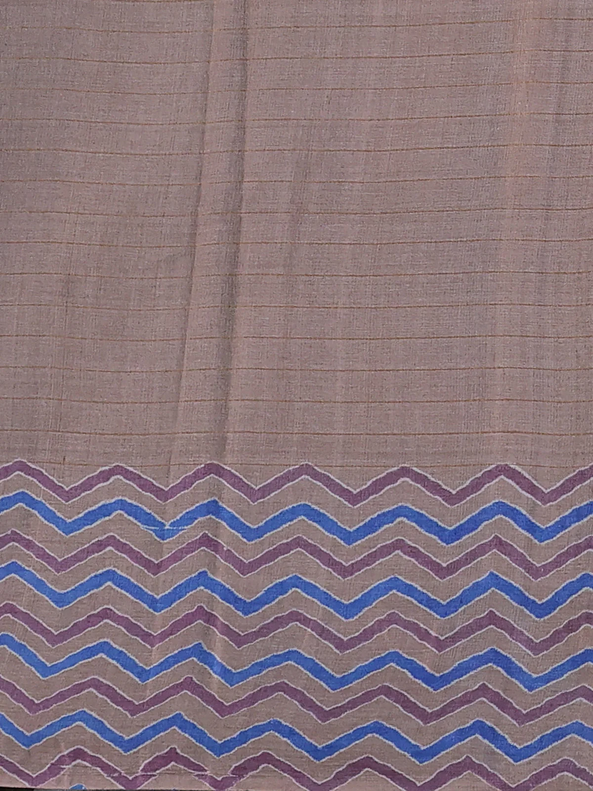 Beige Printed Tussar Silk Saree - Image 4
