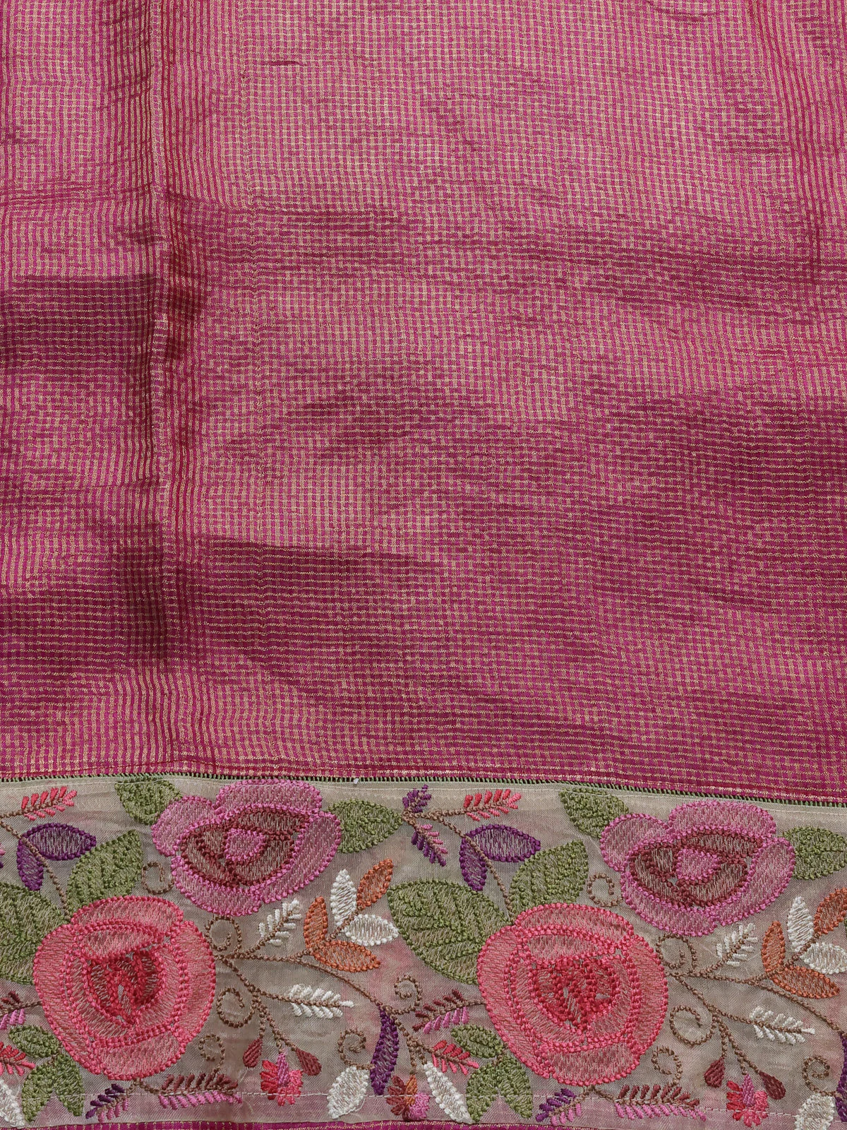 Dark Magenta - Beigetussar Zari Checked Pattern Embroidery Saree - Image 4