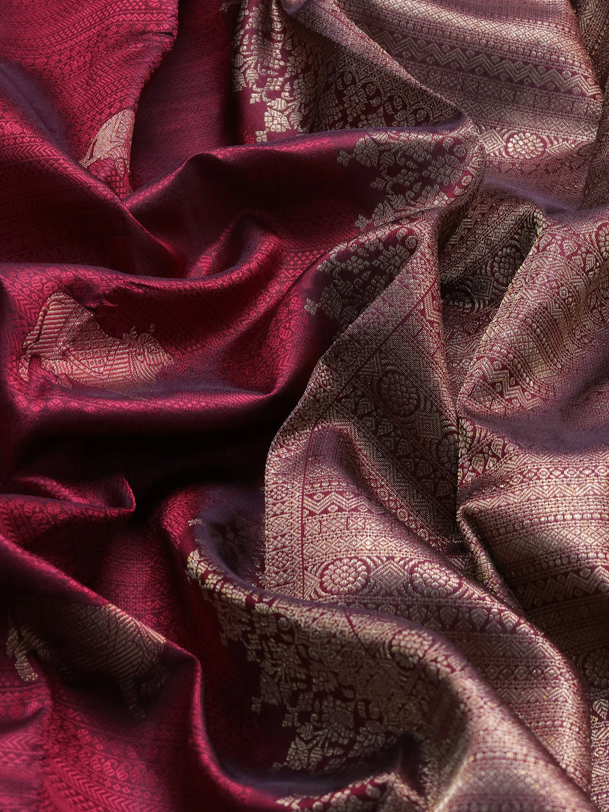 Dark Maroon Pure Kanchipuram Silk Saree - Image 3