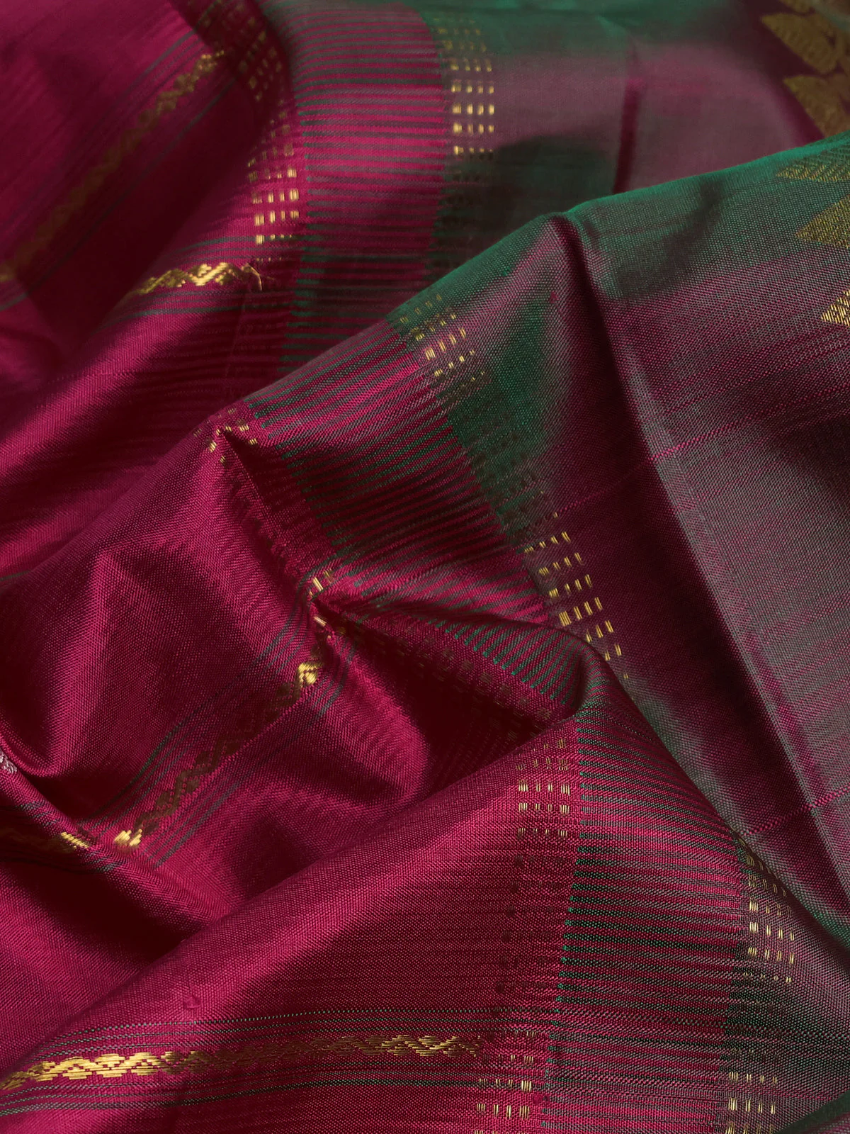 Dark Pink-Green Pure Kanchipuram Silk Saree - Image 3