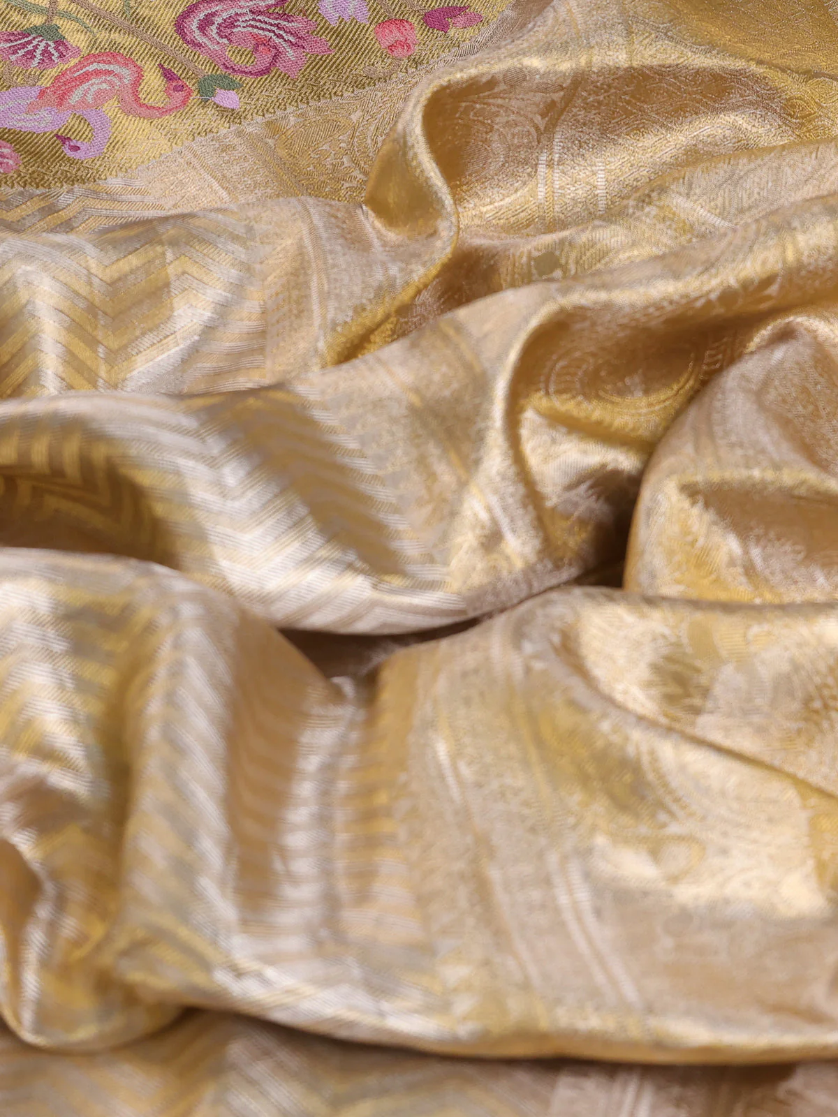 Gold Pure Kanchipuram Tissue Embroidery Silk Saree - Image 3