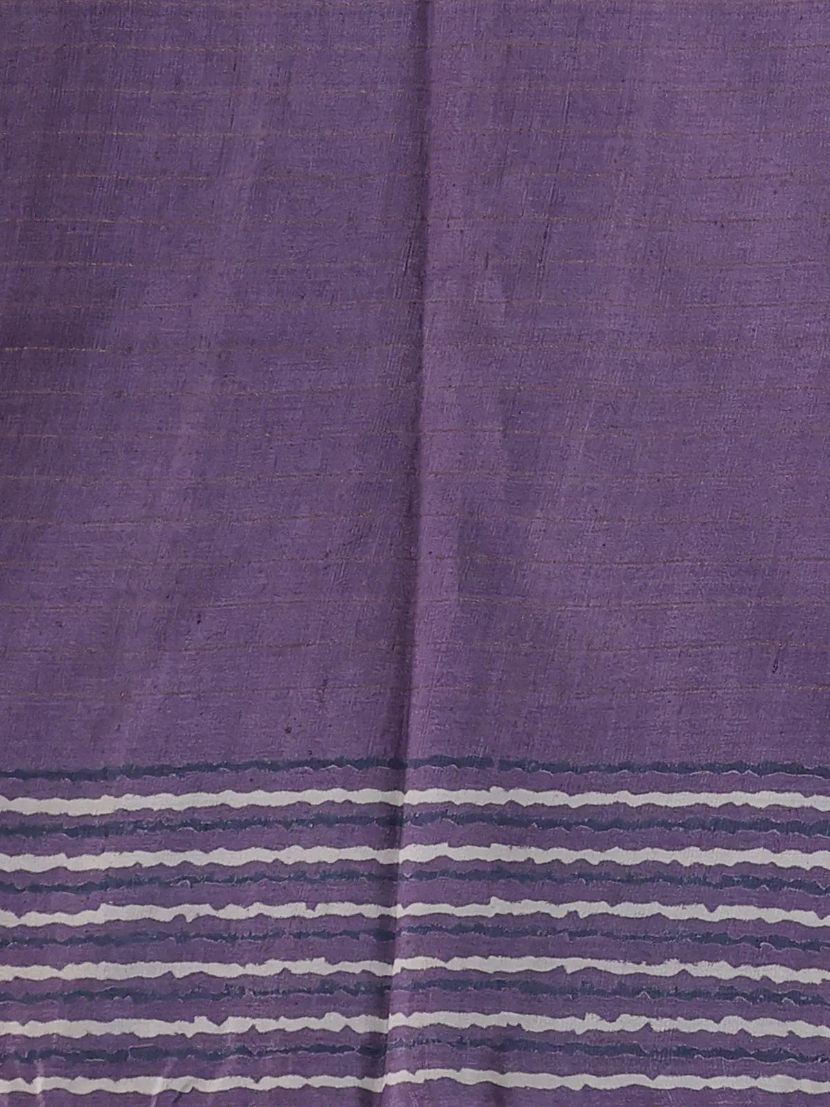 Lavender Printed Tussar Silk Saree - Image 4