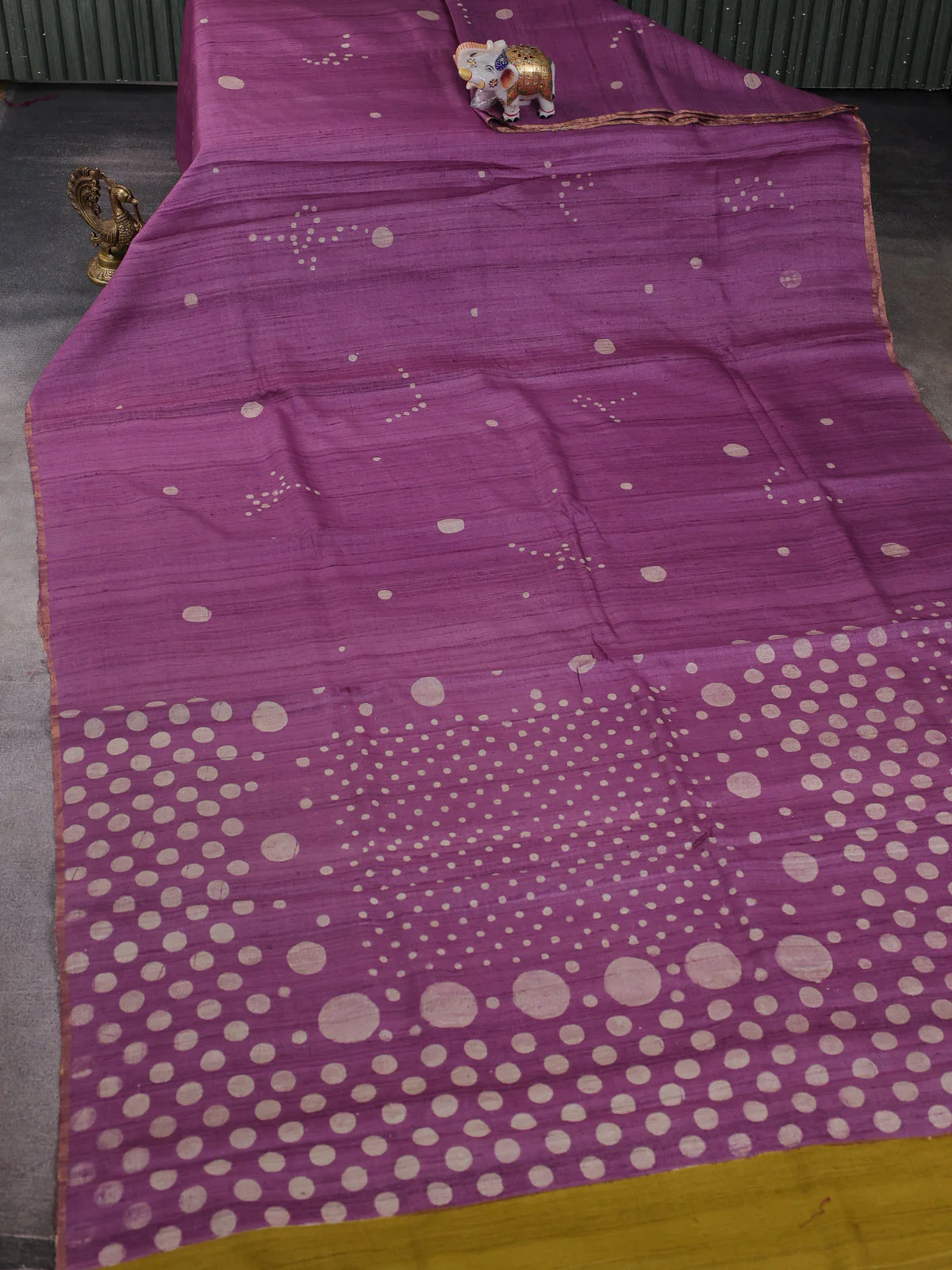 Lavender Printed Tussar Silk Saree - Image 2