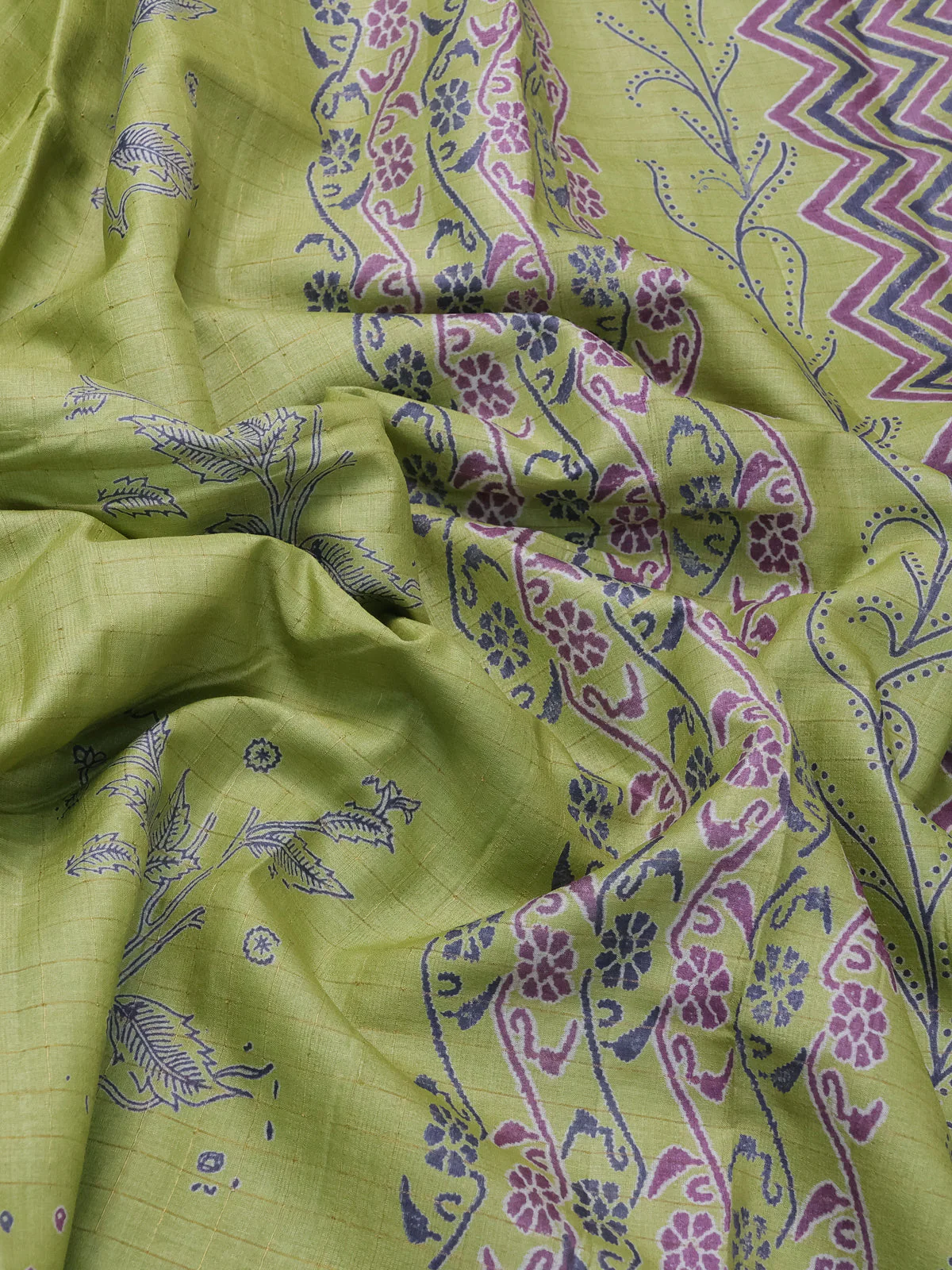 Lime Green Printed Tussar Silk Saree - Image 3