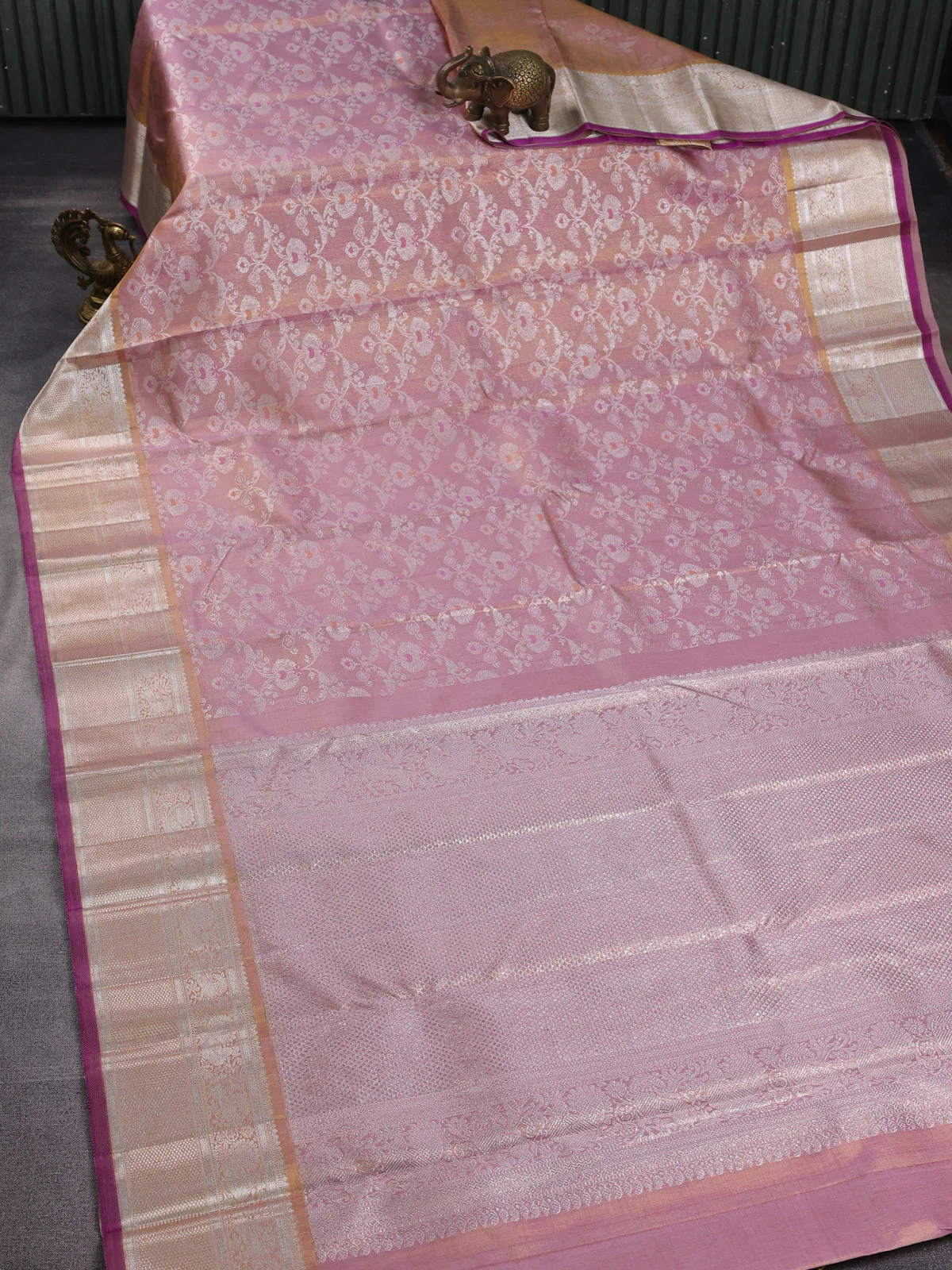 Onion Peach Pure Kanchipuram Silk Saree - Image 2