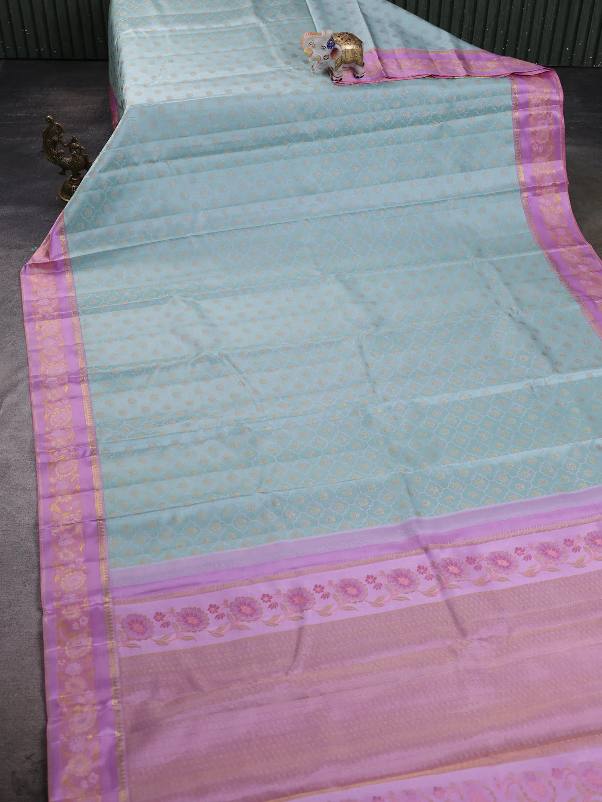 Pastel blue - Lavender Pure Kanchipuram Silk Saree - Image 2