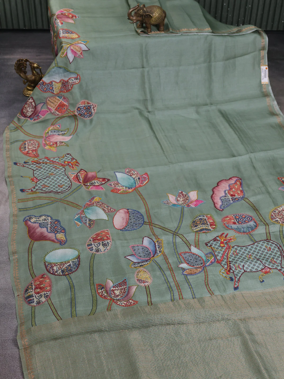 Pista Green Tussar Kantha Embroidery Saree - Image 2