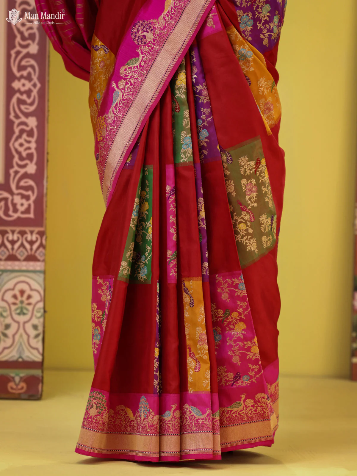 Red - Pink Banarasi Kadwa Silk Saree - Image 3