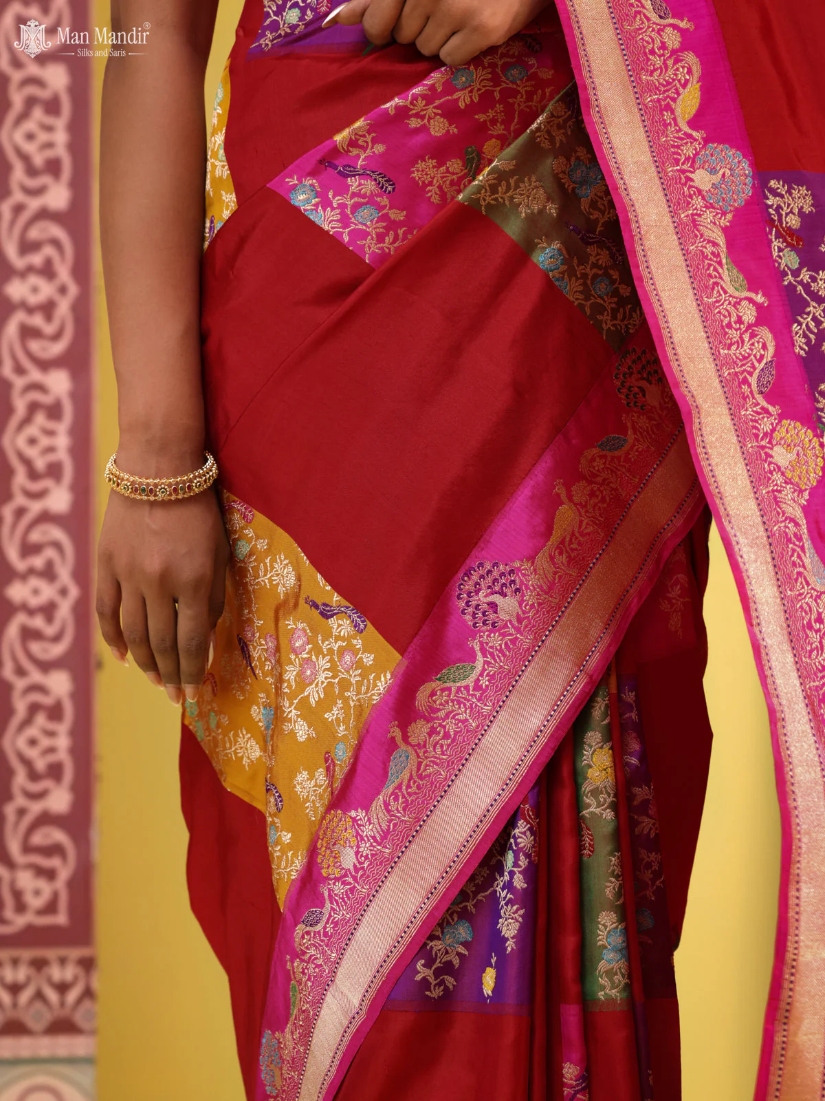 Red - Pink Banarasi Kadwa Silk Saree - Image 5